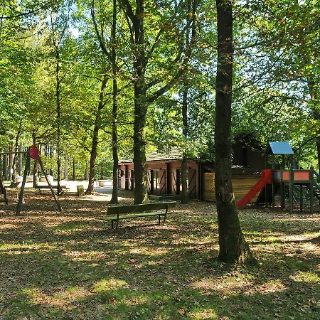 Holiday Village De Vacances Oignies.8